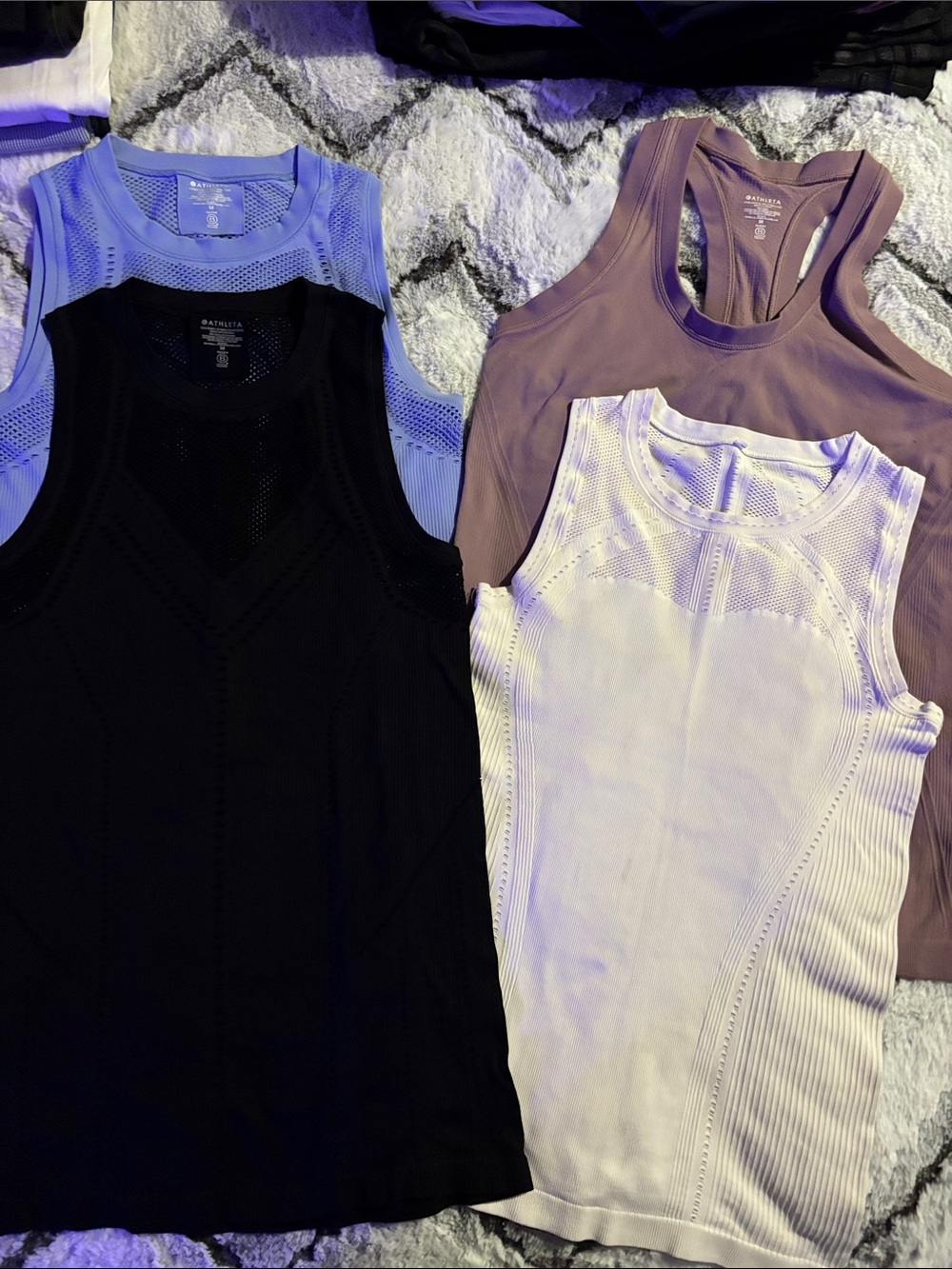 4 BRAND NEW Athleta Tank Tops, quilted/mesh-fabric. Black,blue White, Mauve